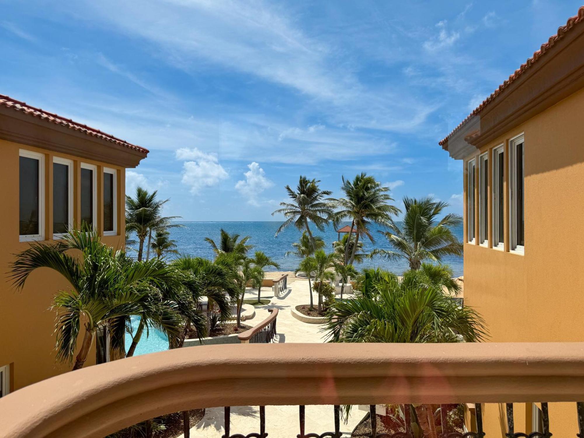Belizean Cove Estates Luxury Beachfront Villa 圣佩德罗 外观 照片