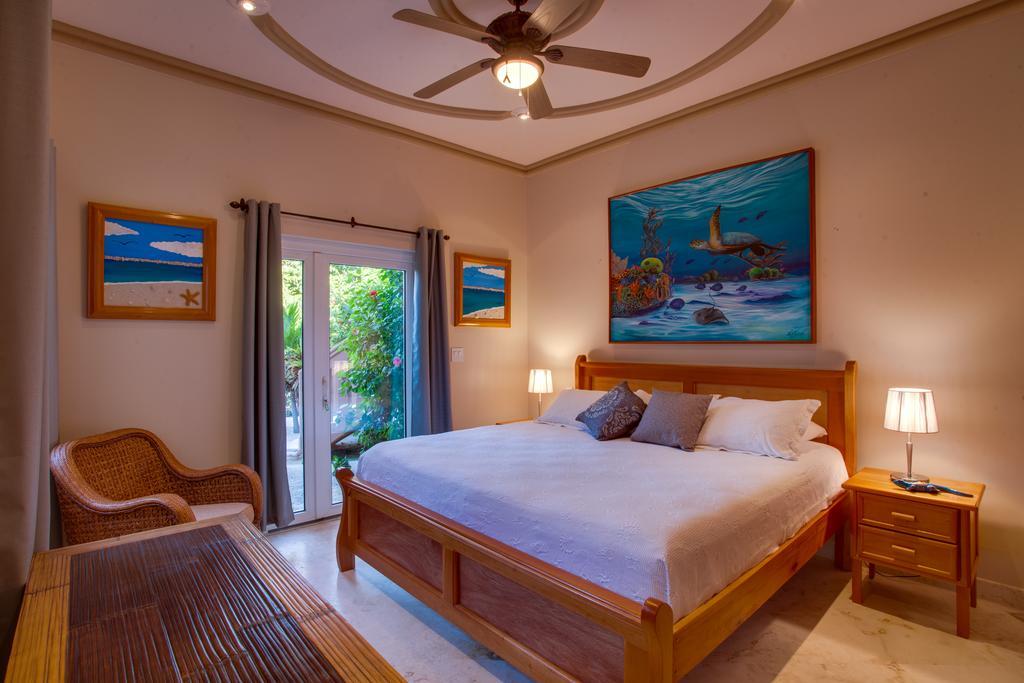 Belizean Cove Estates Luxury Beachfront Villa 圣佩德罗 外观 照片